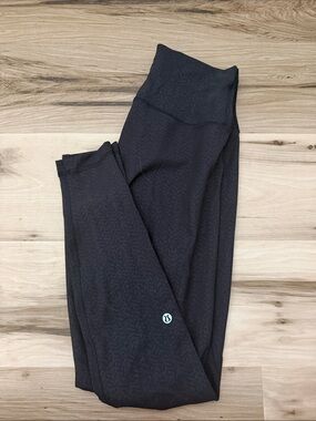 lululemon athletica Black Women's Leggings with Interior Tag Detail